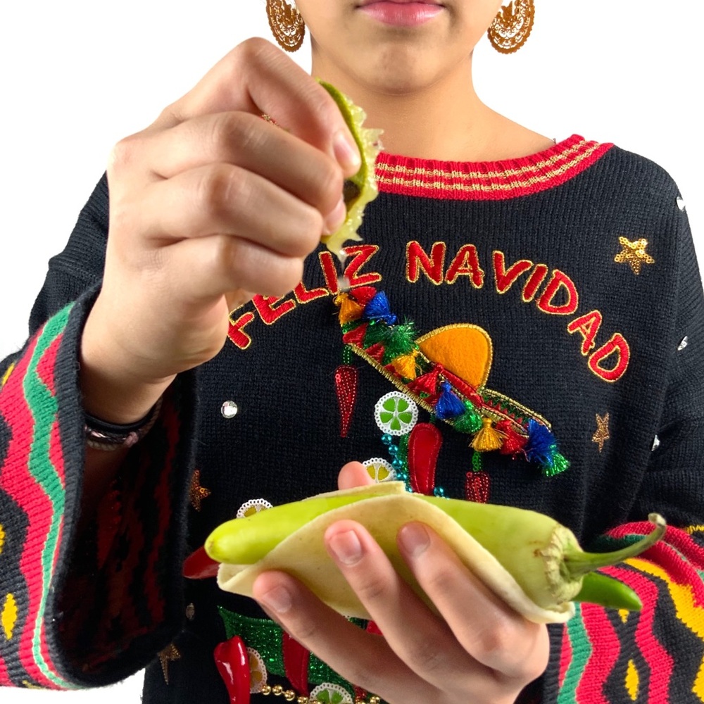*SOLD* Mexican Christmas Sweater- Feliz Navidad - Picture 3 of 7